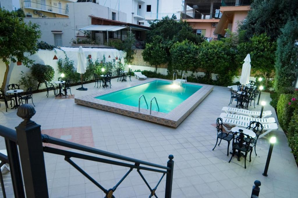 Hotel Bakos Loutráki Exterior foto